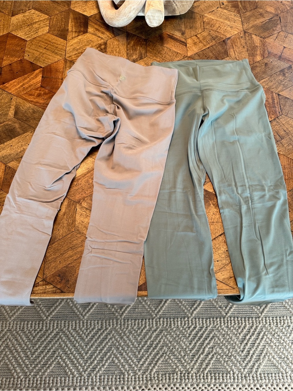 Aritzia Leggings set of 2 in Taupe and Sage